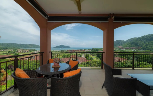 Altavista 4C 3 bdr 3 Bath Ocean View