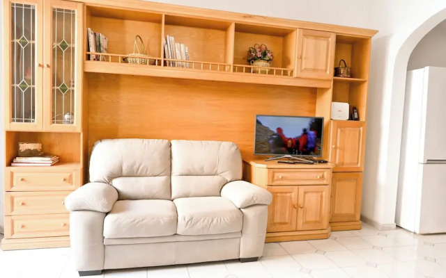 Mediterranea Sunny Maltese Townhouse