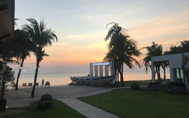 Chaolao Tosang Beach Hotel