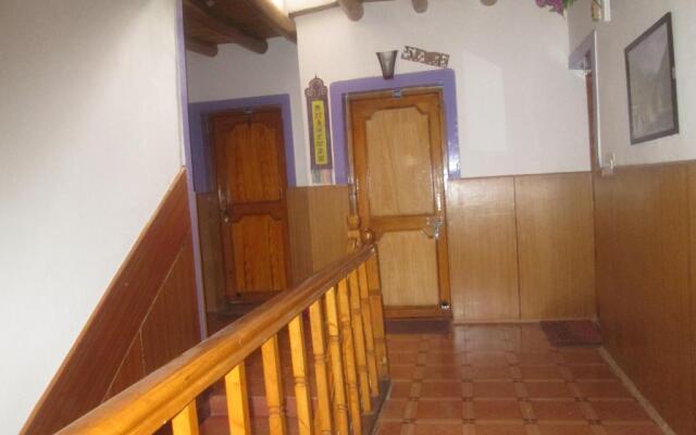 New Moon Guest House