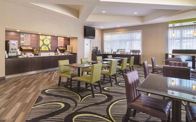 La Quinta Inn & Suites by Wyndham Phoenix Mesa West