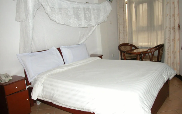 Hotel Aquiline