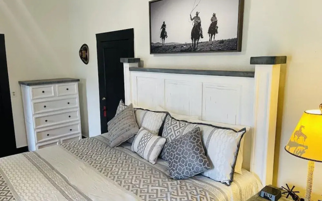 The Vaquero Motel