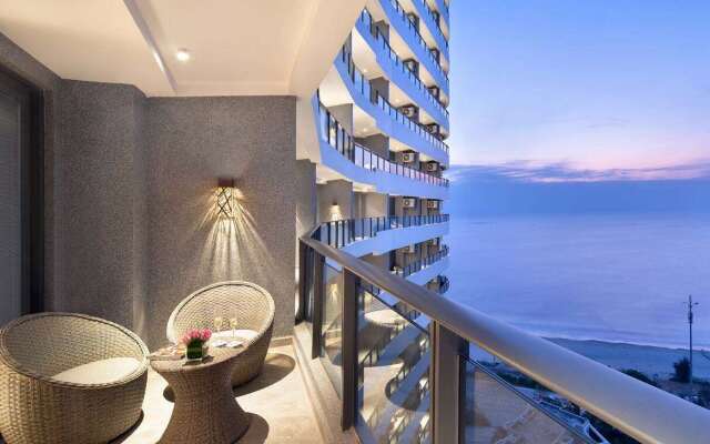 Wyndham Grand Plaza Royale Shuangyue Bay