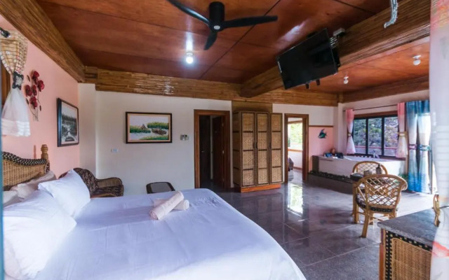 Shenanigans Glamping Resort