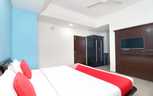 Apex Hotel by OYO Rooms