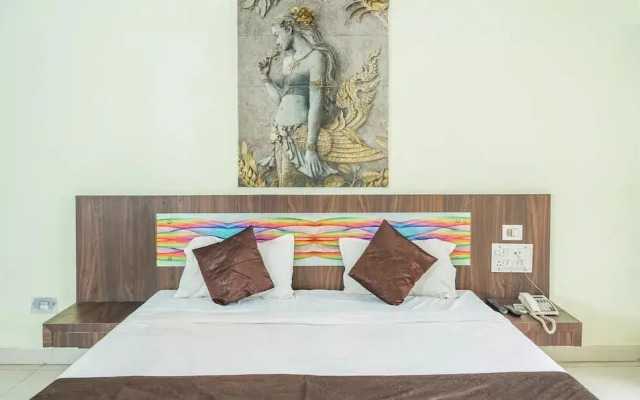 Hotel Om Plaza