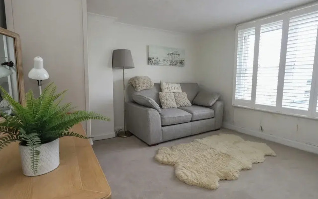 3 West Quay Mews