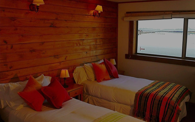 Weskar Patagonia Lodge
