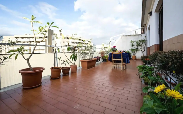 Zisa Flat with Terrace