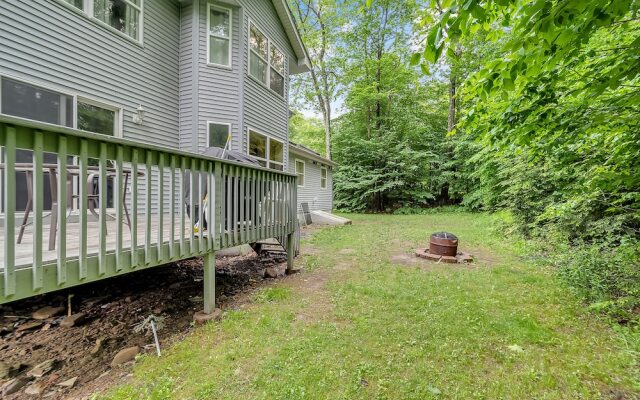Holiday Home Near Lake and Pool