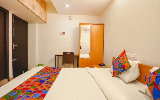 Fabhotel Krystal