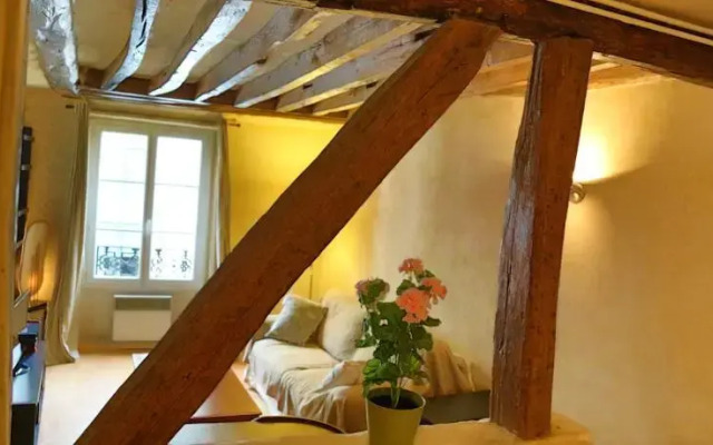 One Bedroom Apartment Near Madeleine