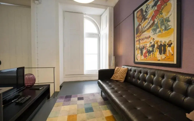 Large & Relaxing loft in Alfama