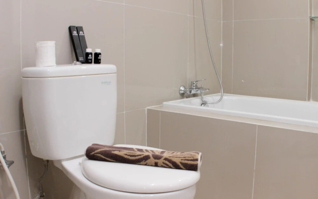 Comfy And Spacious Studio Azalea Suites Apartment