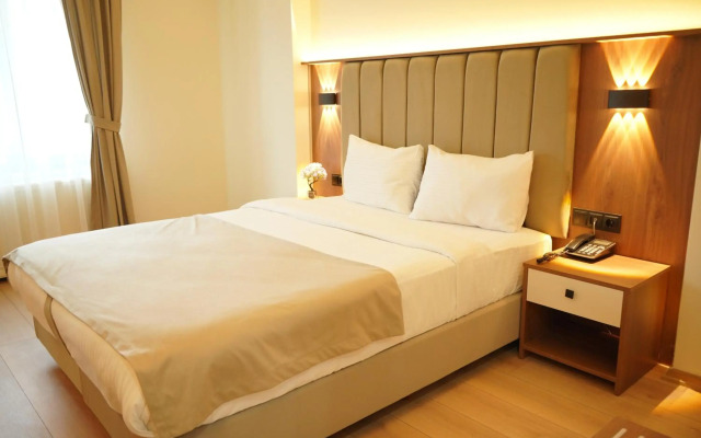 Lion City Hotel