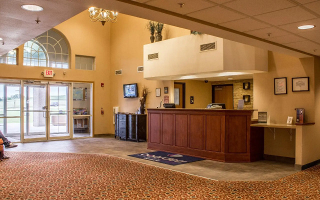 Boarders Inn & Suites by Cobblestone Hotels - Shawano