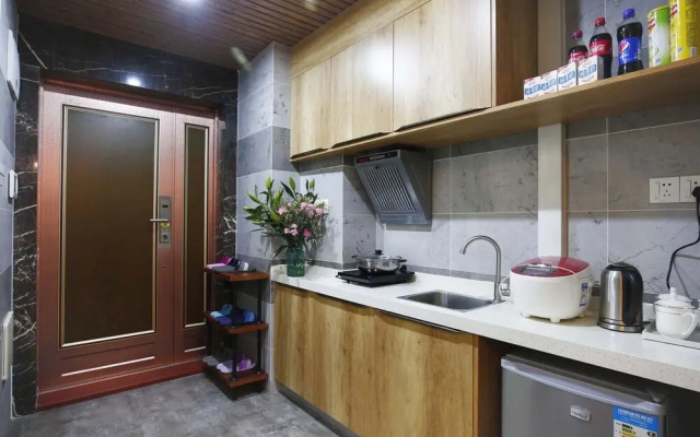 Guangzhou He She Art Apartment