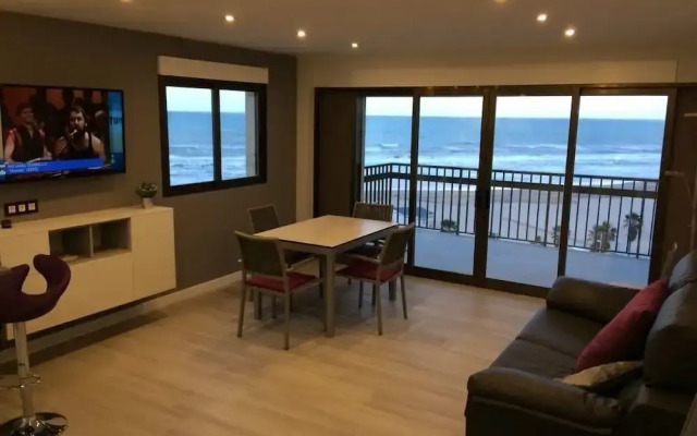 Primera Línea by Manila Apartments