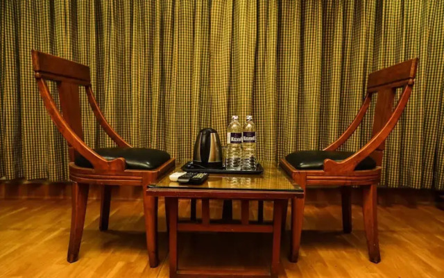 Seasons Service Apartments Hotel Pune