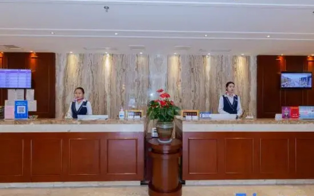 Xiangyang Dongfeng Hotel