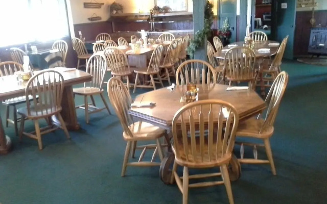 The Lodge at Summer Lake