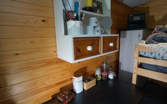 Beehive @ Westcote Glamping- Campsite
