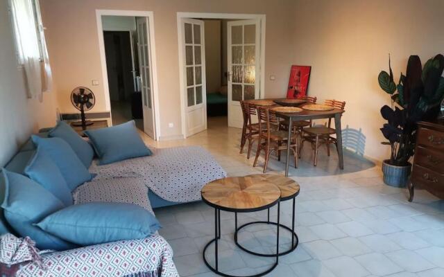 Relaxing 2p apartment in front of a lovely garden