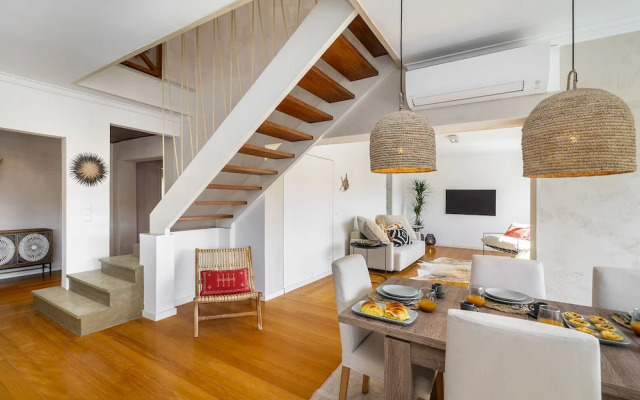 Stylish Sunny Penthouse Near Cascais Center & Greenspace