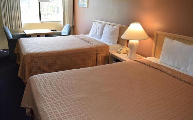 Valley Oaks Inn Woodland