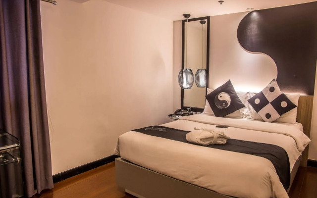 Y2 Residence Hotel