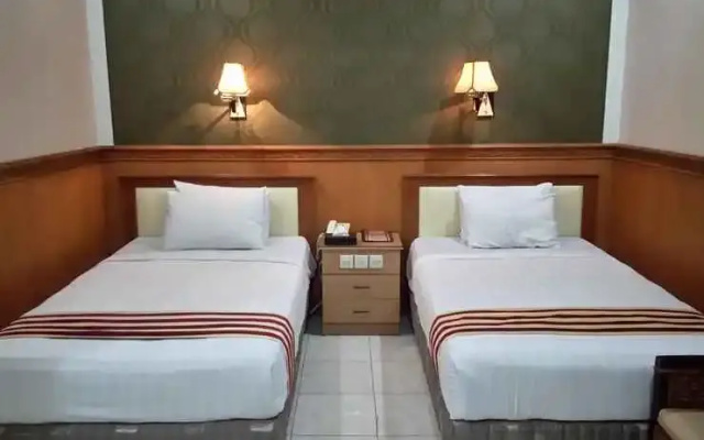 Anggraeni Hotel Tanjung