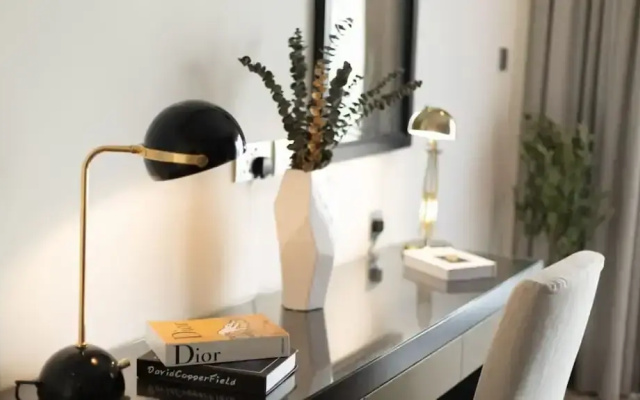 Lux 1BR Business Bay Close to Top Attractions