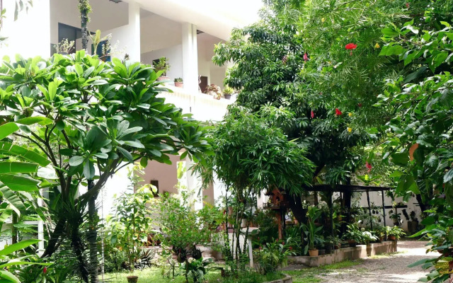 Lani's House by the Ponds