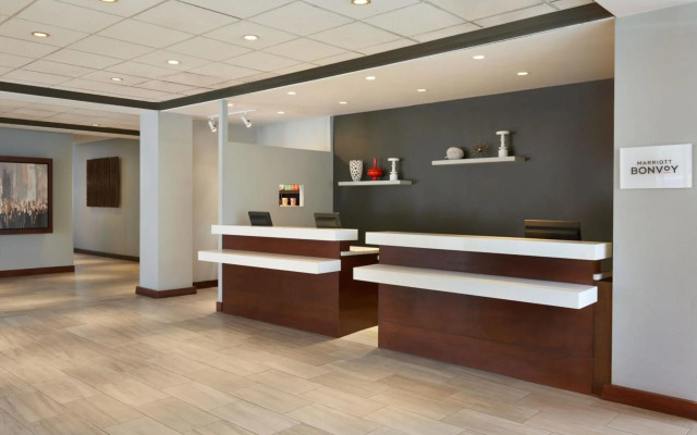 Courtyard by Marriott Downtown Ottawa