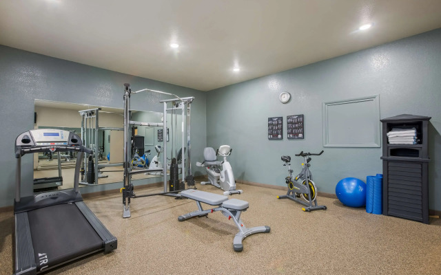 Best Western Harbour Pointe Lakefront