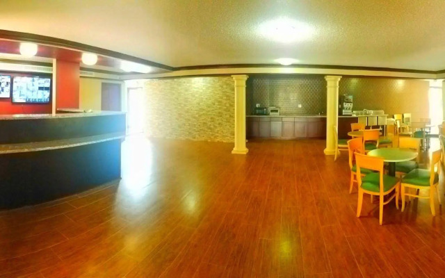Red Roof Inn & Suites Houston - Hobby Airport