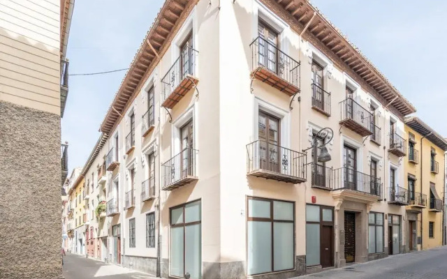 Apartamentos Luna Suites Palacio Dorita