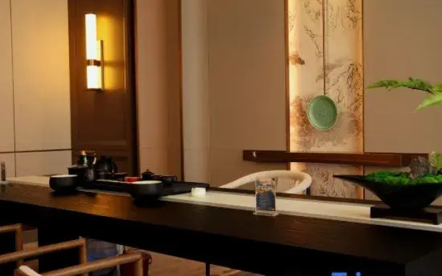 Xinfeng Gushan Narada Resort Hotel