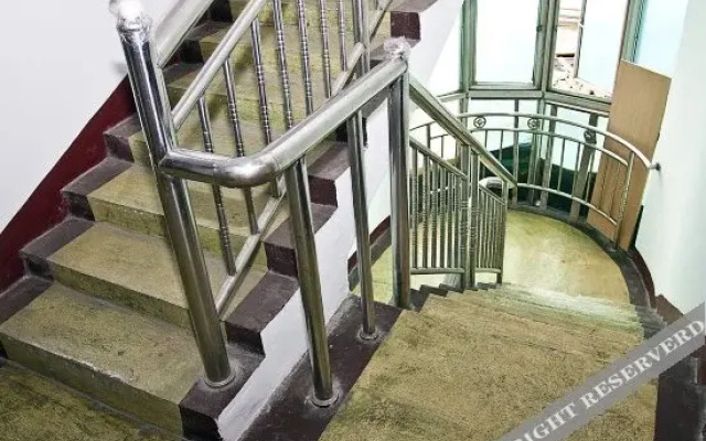 Yile Hostel （Zhujiajiao Subway Station）