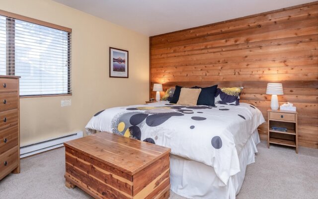 Mammoth Sierra Townhomes #25