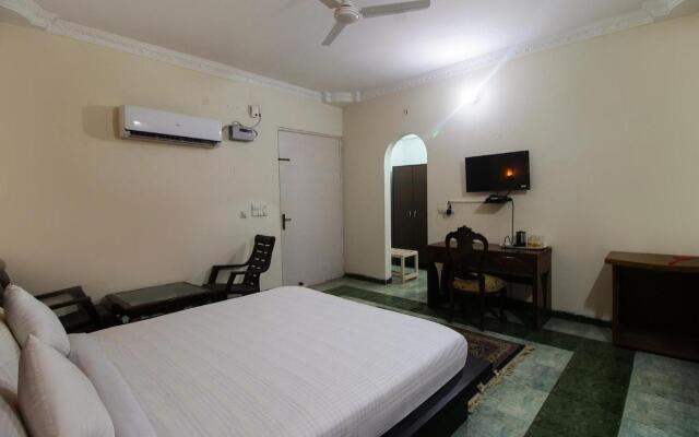 FabHotel Pinjore Holiday Home