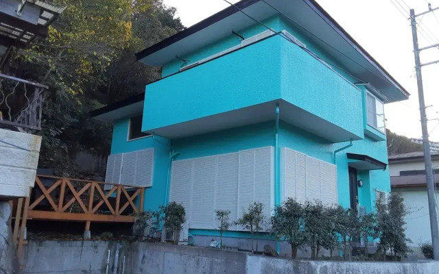 Villent Izu Usami