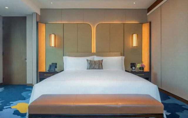 Solaire Resort North