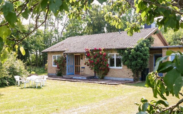Beautiful Home in Löttorp With 2 Bedrooms