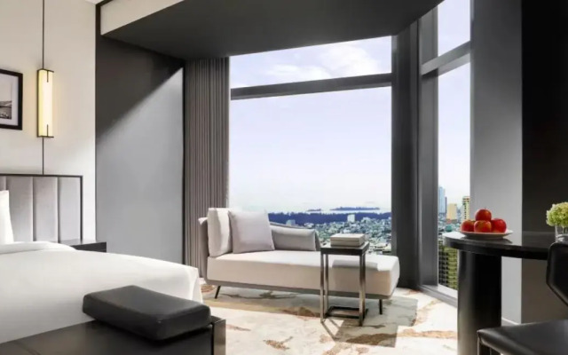 Crowne Plaza Danang by IHG