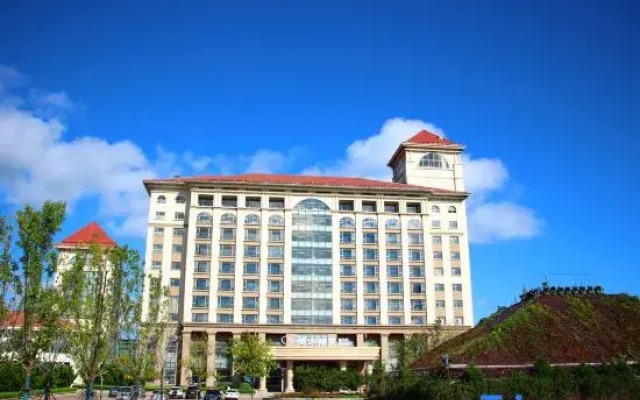 DongFangHaitian Golf Hotel