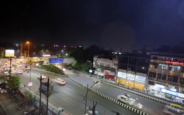 OYO 78257 Flagship Hotel Midland
