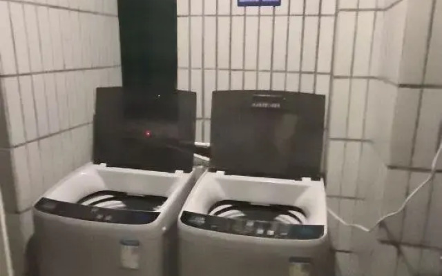 Foshan Shunde Carnival Hotel (Shunlian Plaza Jinlong Subway Station)