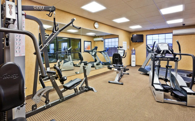 Holiday Inn Express Hotel & Suites Clovis by IHG